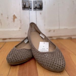 Cute Brand New Target Flats. 8 1/2. Perfect for Spring!!
